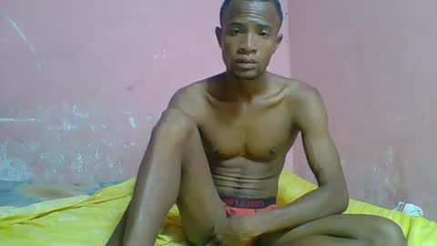 Snapshot of henriotflavien20 chatting on December 6, 2:57 am Adrian Honey online show from December 6, 2:57 am