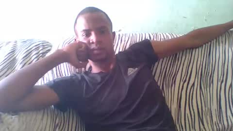 Snapshot of henriotflavien20 chatting on December 7, 11:40 am Adrian Honey online show from December 7, 11:40 am