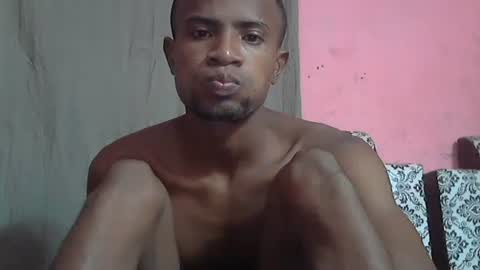 Snapshot of henriotflavien20 chatting on December 9, 7:18 pm Adrian Honey online show from December 9, 7:18 pm