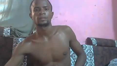 Snapshot of henriotflavien20 chatting on December 15, 1:43 pm Adrian Honey online show from December 15, 1:43 pm