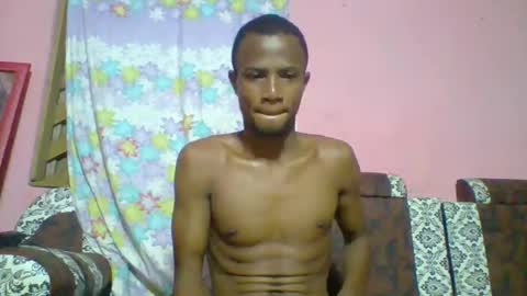 Snapshot of henriotflavien20 chatting on December 18, 3:15 am Adrian Honey online show from December 18, 3:15 am