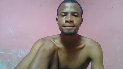 Snapshot of henriotflavien20 chatting on December 25, 4:33 am Adrian Honey online show from December 25, 4:33 am