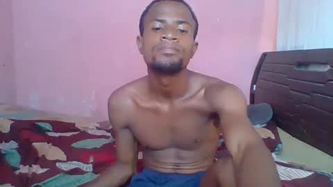 Snapshot of henriotflavien20 chatting on December 29, 12:23 pm Adrian Honey online show from December 29, 12:23 pm