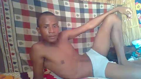 Snapshot of henriotflavien20 chatting on January 4, 11:00 am Adrian Honey online show from January 4, 11:00 am