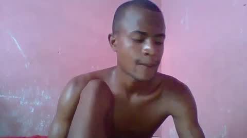 Snapshot of henriotflavien20 chatting on January 8, 7:55 am Adrian Honey online show from January 8, 7:55 am