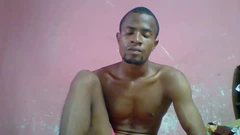 Snapshot of henriotflavien20 chatting on January 24, 11:04 am Adrian Honey online show from January 24, 11:04 am