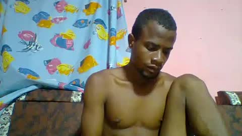 Snapshot of henriotflavien20 chatting on February 5, 5:20 am Adrian Honey online show from February 5, 5:20 am