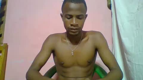 Snapshot of henriotflavien20 chatting on February 20, 5:12 am Adrian Honey online show from February 20, 5:12 am