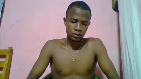 Snapshot of henriotflavien20 chatting on February 22, 5:23 am Adrian Honey online show from February 22, 5:23 am