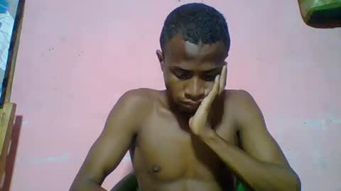 Snapshot of henriotflavien20 chatting on March 3, 5:42 am Adrian Honey online show from March 3, 5:42 am