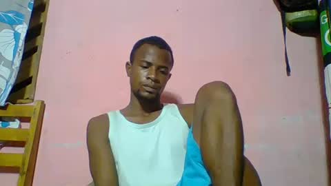 Snapshot of henriotflavien20 chatting on March 11, 3:48 am Adrian Honey online show from March 11, 3:48 am