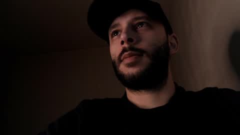 HenryAxe online show from April 6, 10:38 am