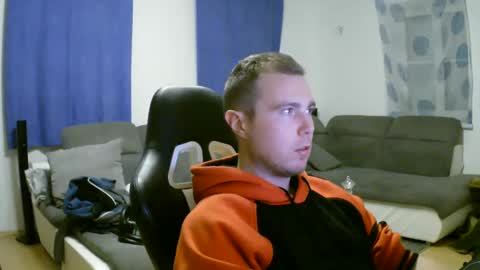 John Pearl online show from February 7, 9:37 pm