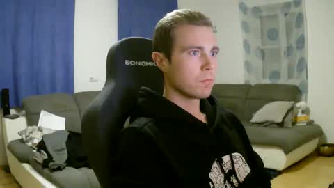 John Pearl online show from January 18, 8:12 pm