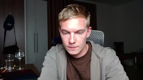 Gregblonde  Alextattoo online show from September 28, 2:22 pm