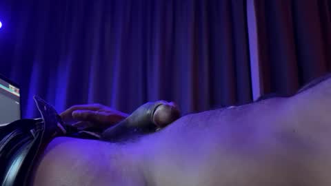 hereforyou29139 online show from September 17, 5:14 pm