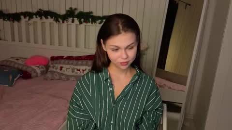 Nicole online show from March 9, 9:08 pm