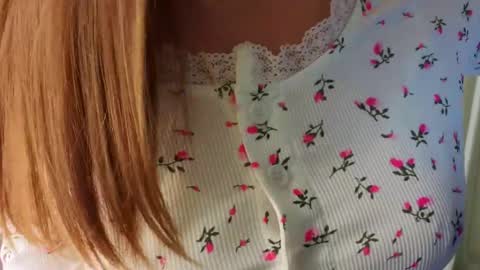 Nicole online show from March 25, 9:32 pm