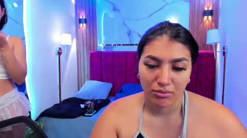 Snapshot of hermione_whatson chatting on October 15, 12:05 pm hermione_whatson online show from October 15, 12:05 pm