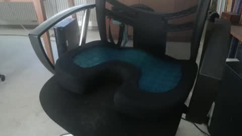 hero0111 online show from April 9, 10:09 am