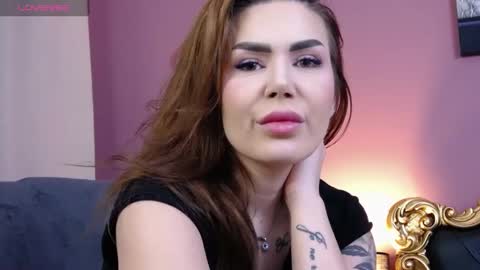 Snapshot of hessahessy chatting on December 17, 10:34 am Hessy online show from December 17, 10:34 am