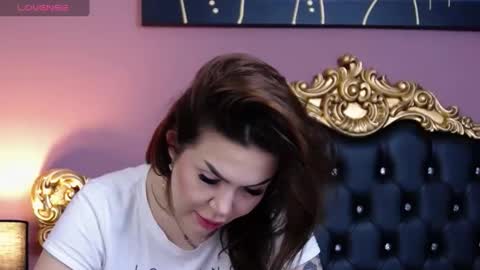 Snapshot of hessahessy chatting on January 14, 9:13 am Hessy online show from January 14, 9:13 am