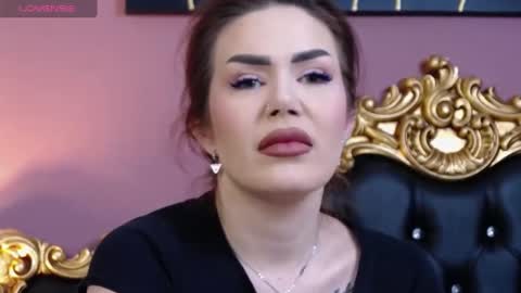 Snapshot of hessahessy chatting on January 15, 11:10 am Hessy online show from January 15, 11:10 am