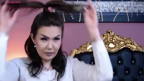 Snapshot of hessahessy chatting on January 20, 6:53 pm Hessy online show from January 20, 6:53 pm