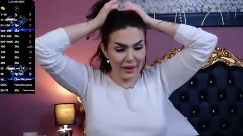 Snapshot of hessahessy chatting on January 21, 12:29 pm Hessy online show from January 21, 12:29 pm