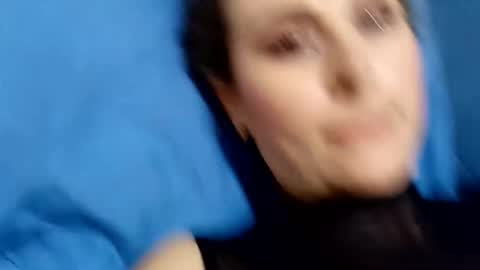 Snapshot of hestesiaxx chatting on November 24, 3:39 am Hestesiaxx online show from November 24, 3:39 am