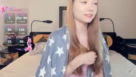 Snapshot of hettiereimel chatting on February 25, 7:45 pm Linda online show from February 25, 7:45 pm