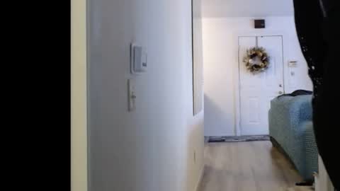 Snapshot of hevin69 chatting on December 14, 7:40 pm hevin69 online show from December 14, 7:40 pm