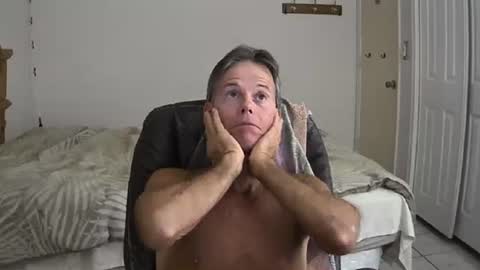 Snapshot of hewes1 chatting on September 10, 6:52 pm hewes1 online show from September 10, 6:52 pm