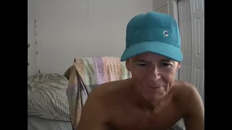 Snapshot of hewes1 chatting on September 18, 11:18 pm hewes1 online show from September 18, 11:18 pm