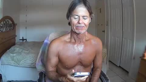 hewes1 online show from April 14, 12:11 pm