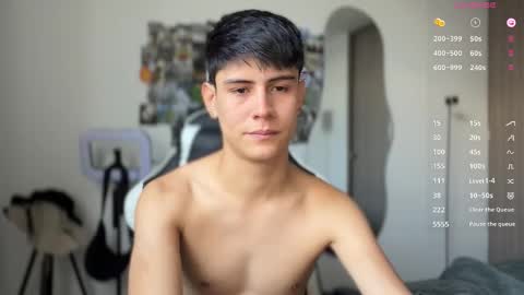 Snapshot of hey_cesard chatting on October 1, 2:56 pm hey_cesard online show from October 1, 2:56 pm