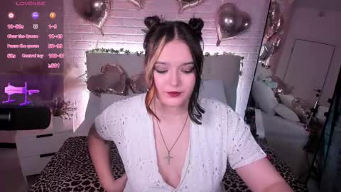 Amazing Mary  online show from November 2, 8:17 am