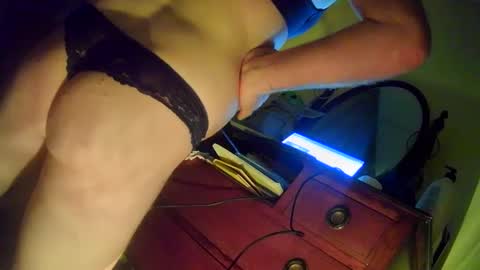 Snapshot of heynowbrowncow1 chatting on September 27, 9:03 am The Auger online show from September 27, 9:03 am