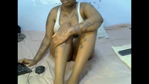 heyybanan online show from February 8, 3:00 pm