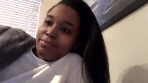 Snapshot of heyyou301990 chatting on November 7, 10:10 pm heyyou301990 online show from November 7, 10:10 pm