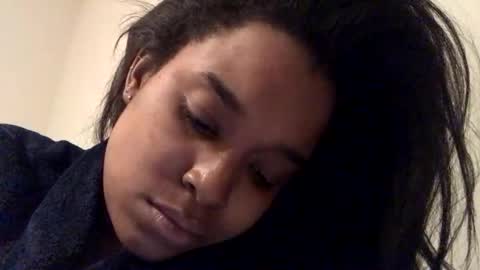 Snapshot of heyyou301990 chatting on November 9, 4:22 am heyyou301990 online show from November 9, 4:22 am