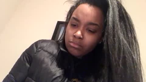 Snapshot of heyyou301990 chatting on December 4, 4:33 am heyyou301990 online show from December 4, 4:33 am