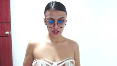 Eva online show from February 4, 1:06 pm