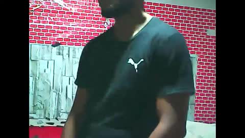 Snapshot of hhhjnf1 chatting on September 28, 11:10 pm hhhjnf1 online show from September 28, 11:10 pm