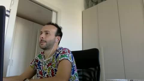 Snapshot of hhombre chatting on November 3, 1:56 pm hhombre online show from November 3, 1:56 pm