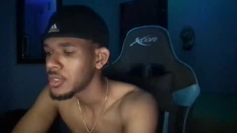 hhotcrazy online show from October 22, 6:35 am