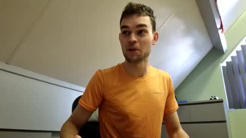   online show from October 24, 3:19 pm