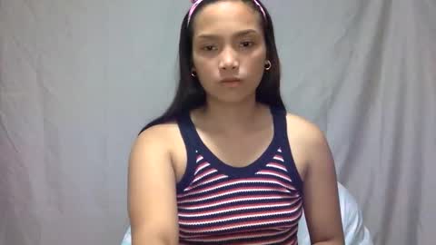 hi_there99 online show from October 17, 2:26 am