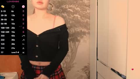 Snapshot of hiaru_cutie chatting on November 5, 5:29 am Hiaru online show from November 5, 5:29 am