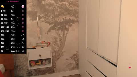 Snapshot of hiaru_cutie chatting on November 10, 5:28 am Hiaru online show from November 10, 5:28 am